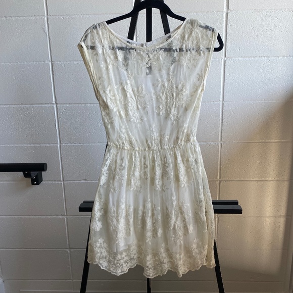White Lace Abercrombie & Fitch Dress - Picture 1 of 3
